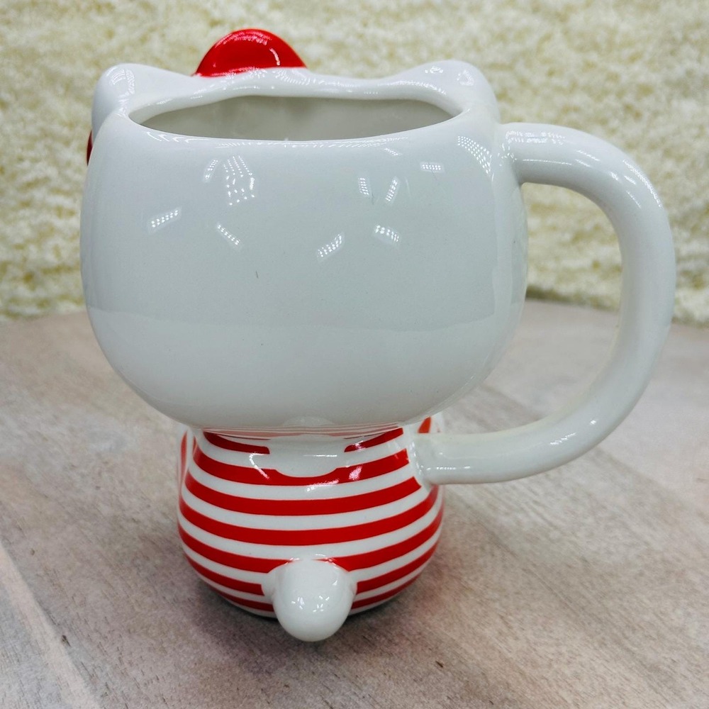 Hello Kitty 3D Full Body Mug 20oz Red LOVE Valentine's Cup NEW - Picture 6 of 15
